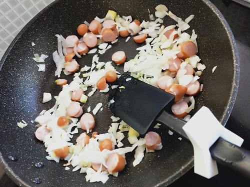 ヘラにシリコンキッチンツールキーパー