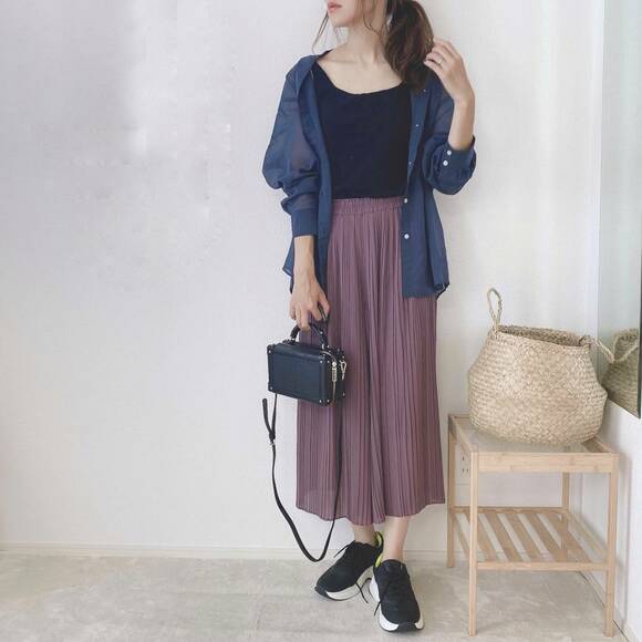 インナーブラックと合わせたコーデ