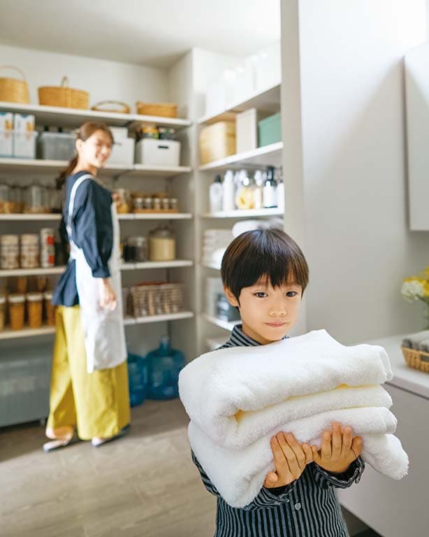 「2WAYストレージ」から「洗面所」への動線もスムーズ