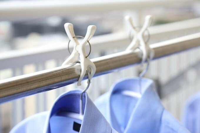 洗濯ばさみでひとつひとつ留めていた