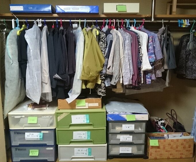 残った服はクローゼットに