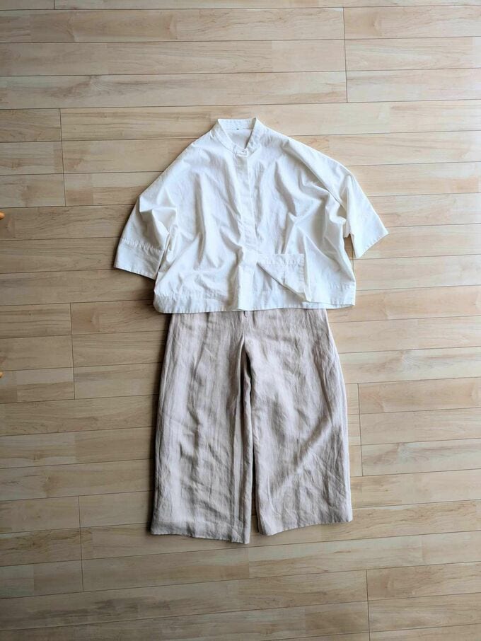 白ブラウス×リネンパンツ