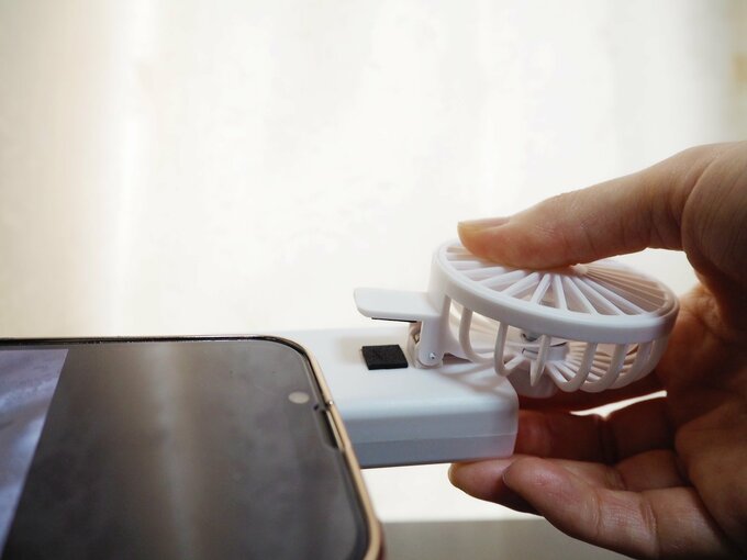 スマホにとりつけ