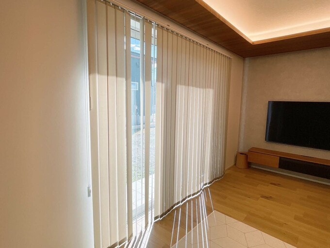 角度の変わったバーチカルブラインド