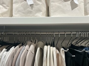 40代で見直した「服選びのルール」3つ。買わない冬服を決めて、一軍だけのクローゼットに