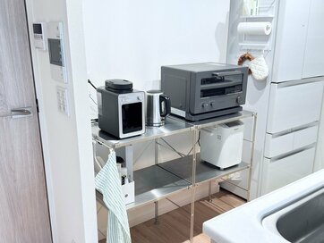 ゴミ箱はもたない、炊飯器は鍋で代用。元・浪費家がキッチンで「やめたこと」4つ