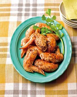 トースターで焼くだけで完成。鶏手羽先の「バジルチキン」レシピ