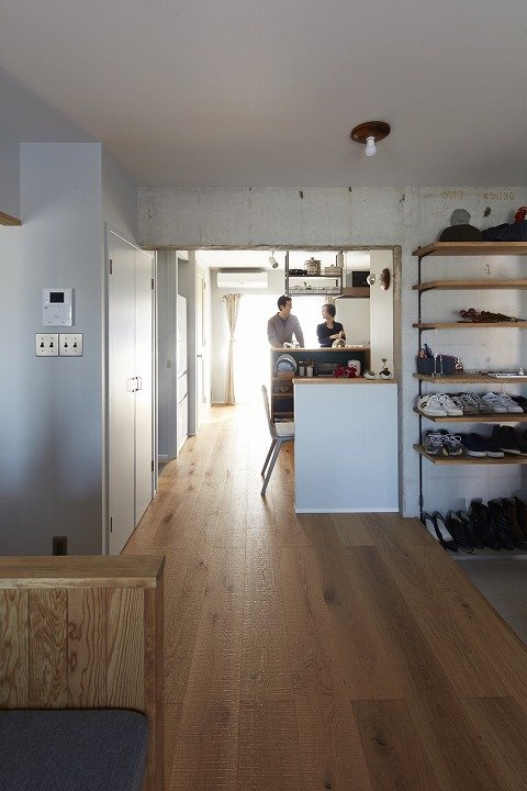 仕切りなしのワンルームのような家