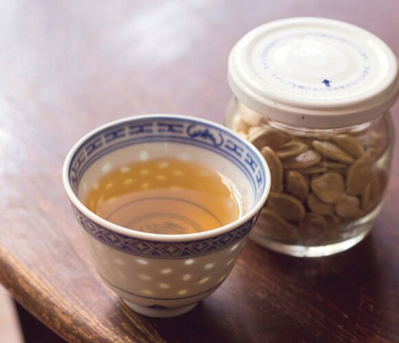 カボチャの種で香ばしいお茶に