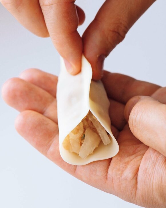 ギョーザ包むところ