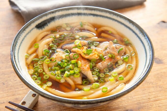 うどんにトッピングする