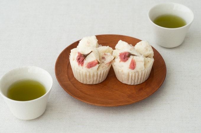 桜の米粉蒸しパン