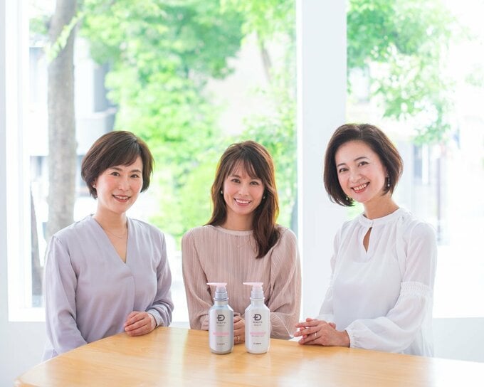 女性3人
