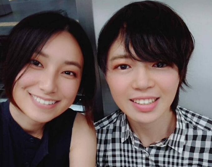 西出弥加さん、光さん夫妻