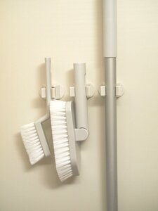 ワンアクションで取れるよう収納を工夫しました