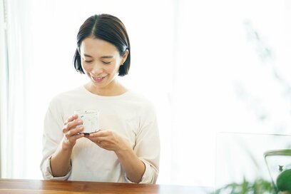 起き抜けの白湯にオイルうがい。モデル・AYUMIさんの体が喜ぶリセット習慣