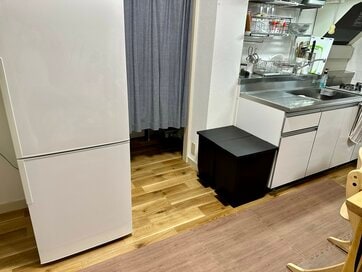 築47年の小さな団地で母子4人暮らし。狭くて使いにくい「キッチン間取り」の解決法