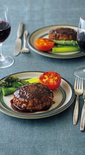 藤井恵さんのごちそうレシピ。牛こま切れ肉の照り焼きハンバーグ