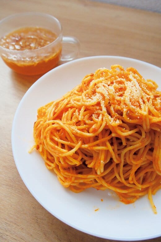 ミートソースパスタとオニオンスープ