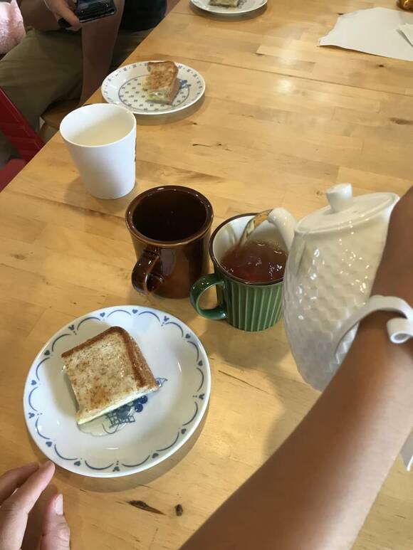 ホットサンドと飲み物