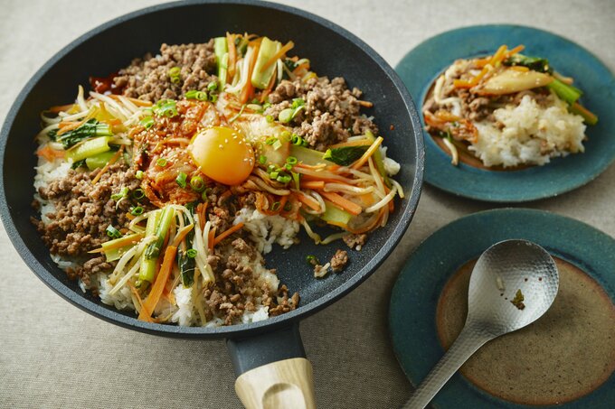 石焼ビビンバのような味わいを、おうちで気軽に楽しめる一品です