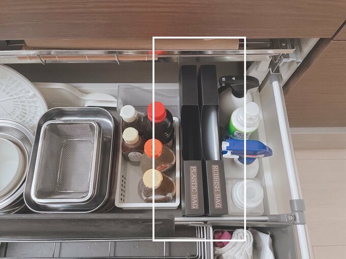 おしゃれだけれど使いにくいゴミ袋ケース