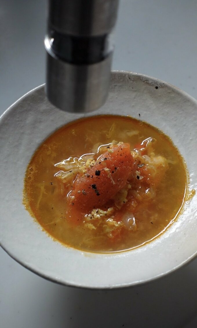 器に移しお好みでブラックペッパーをふったら完成。