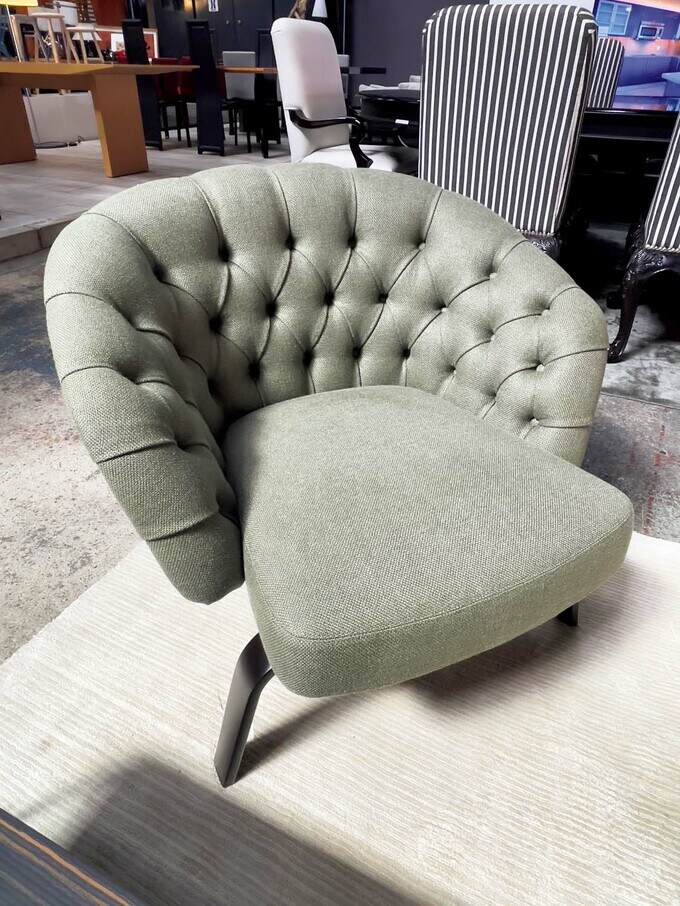 存在感のあるパーソナルチェア