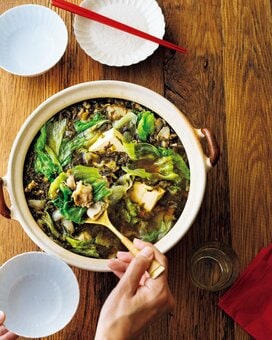 豚バラと高菜が香るとっておきの鍋。身近な食材で台湾気分を味わう