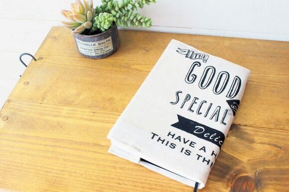 セリアのランチマットを手帳カバーにリメイク