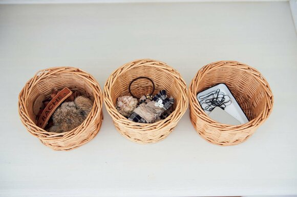 ヘアアクセサリーやケア用品はボックスを3つ並べて収納