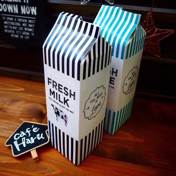 側面にもおしゃれなデザインがプリントされています