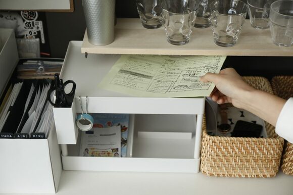 書類を置いて隙間時間にチェック