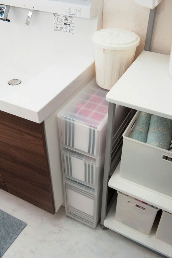 白をベースにしたアイテムでまとめる