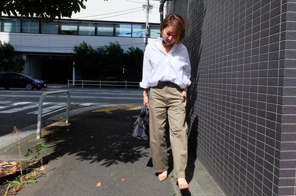 オーバーサイズシャツ、チノワイドパンツ