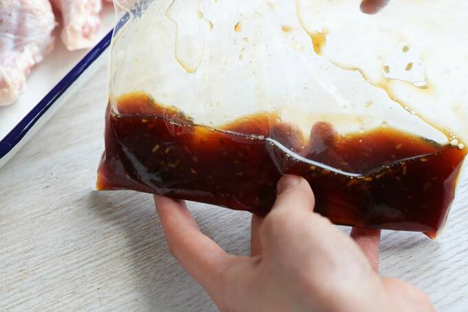 保存用袋に調味料