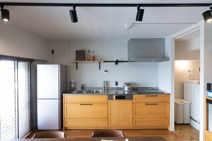 スペースを有効活用するための壁づけキッチン
