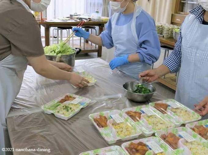 お弁当をつくる