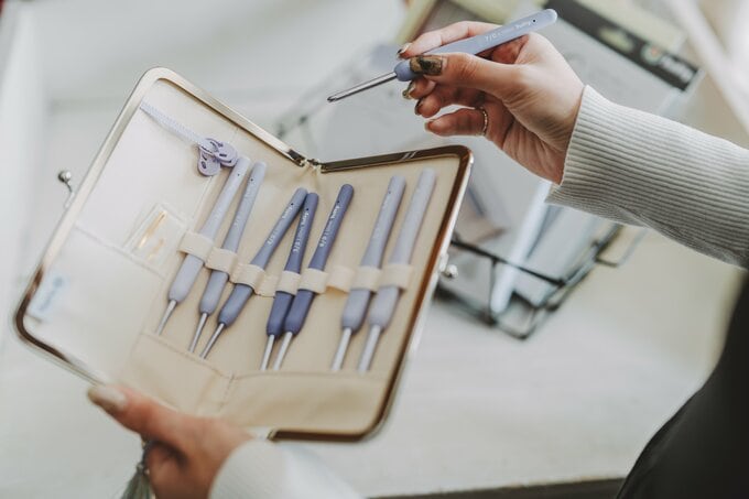 Ame LIFEさんが使っているかぎ針（※『Ame’s Crochet Animals ―かぎ針編みのどうぶつたち―（扶桑社刊）』より）