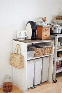 台車にゴミ箱をのせて出し入れラクラク