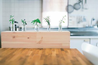 あきビンやころんと丸い石でつくる！夏に気持ちいい涼感インテリア