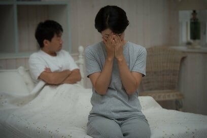 50代・セックスレス歴10年。酒ぐせの悪い夫と「決定的な溝」ができた原因：景子さんの場合1