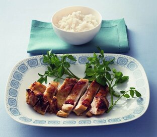 お酢の力でさっぱりヘルシー！タンドリーチキン風鶏モモのサワーグリル