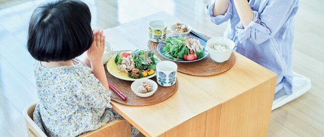 ものが少なく掃除しやすいリビング。テーブルもソファも処分して正解