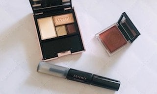 アテニアのアイメイクアイテム