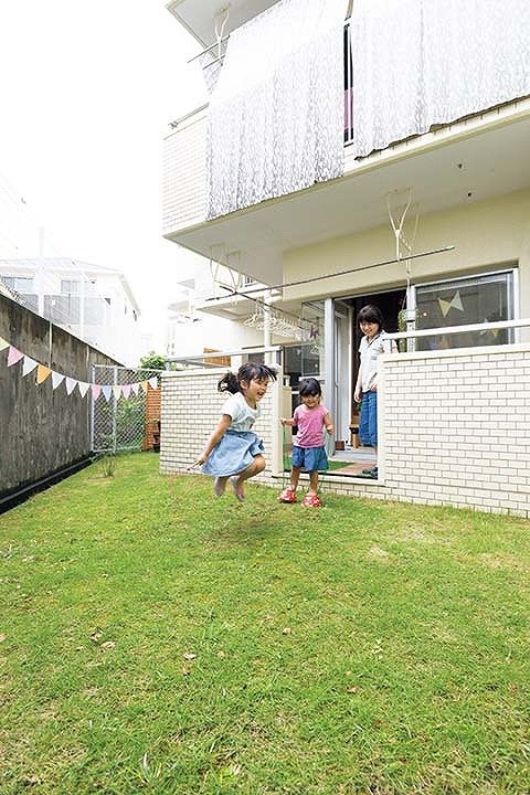 マンションリノベ事例】まるで戸建て！ 土間や縁側風インナーテラスを