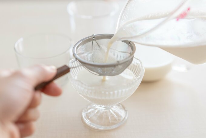 グラスに投入する