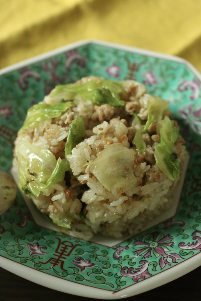 包丁・まな板不要！簡単にできる「チャーハン」