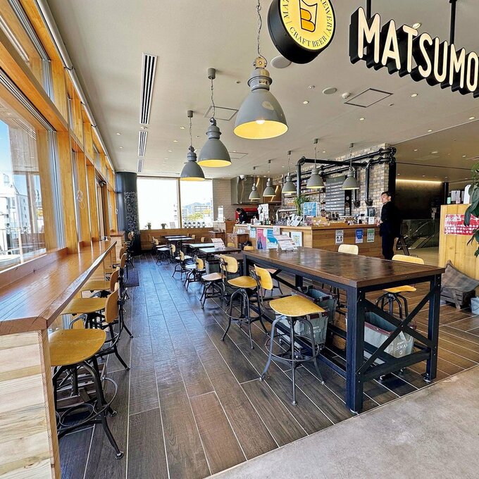 松本ブルワリーの店内