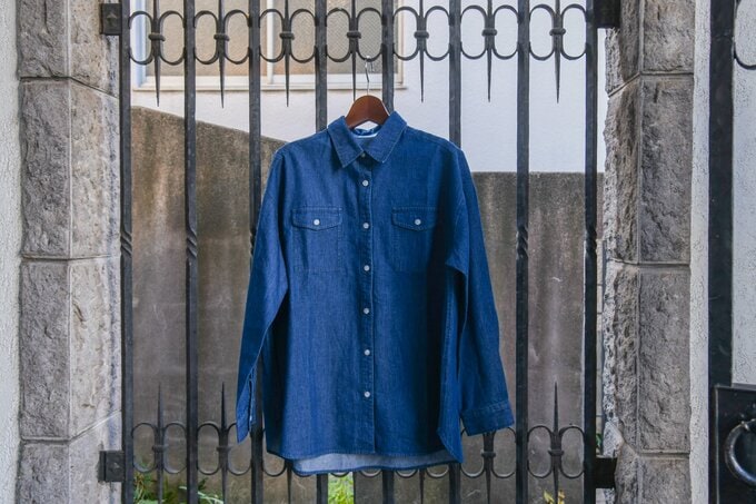 「デニムシャツ」ライトインディゴ 2,680円